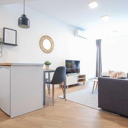 Moderno Estudio En Торремолинос Экстерьер фото